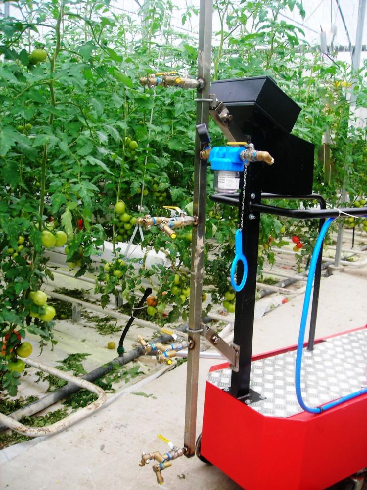 IM-OT01 - Automatic Greenhouse Spraying Machine